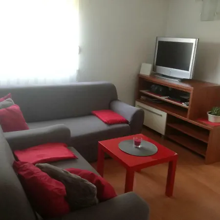 Lora Apartmán Marina